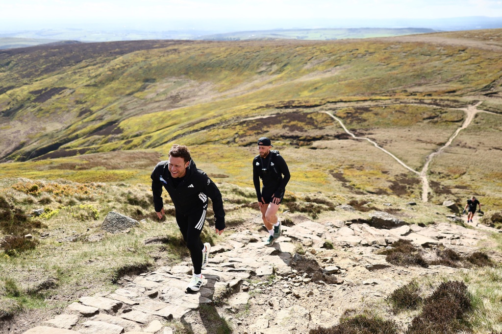 Olly Murs seen running on to Kinder Scout, Derbyshire on The Steepest Day
In celebration of Soccer Aid for UNICEF’s 20th Anniversary.
