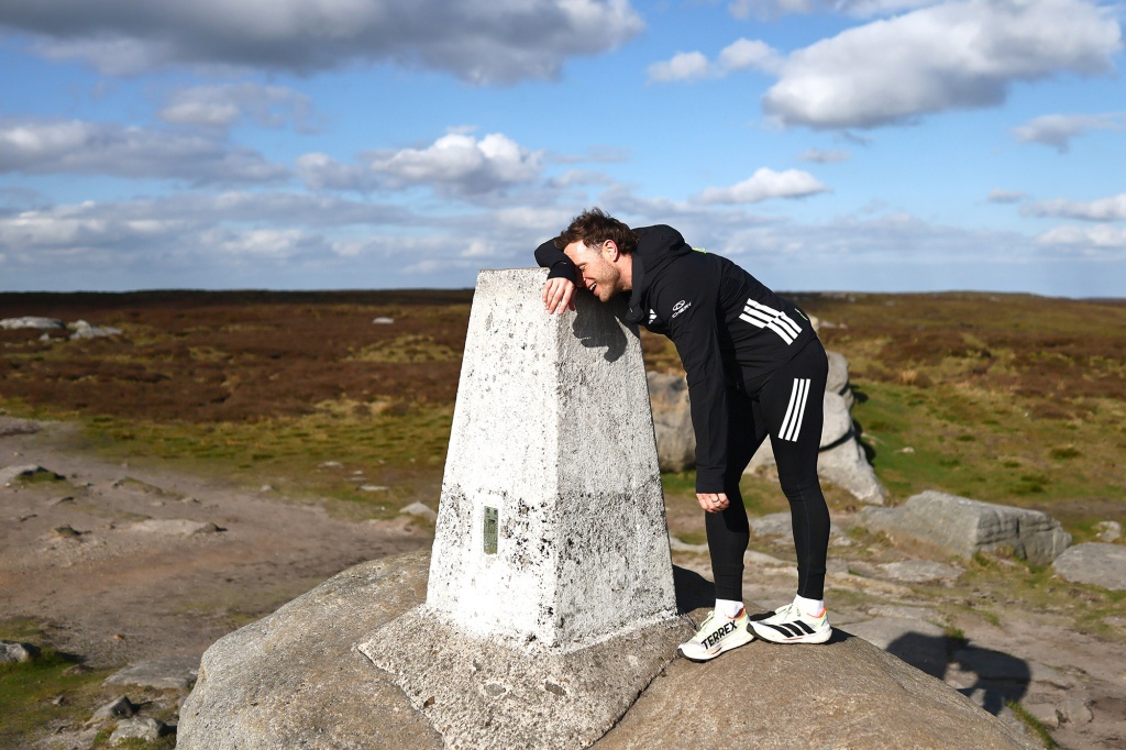 Olly Murs seen running on to Kinder Scout, Derbyshire on The Steepest Day
In celebration of Soccer Aid for UNICEF’s 20th Anniversary.