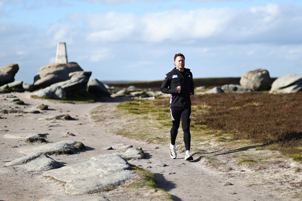 Olly Murs seen running on to Kinder Scout, Derbyshire on The Steepest Day
In celebration of Soccer Aid for UNICEF’s 20th Anniversary.