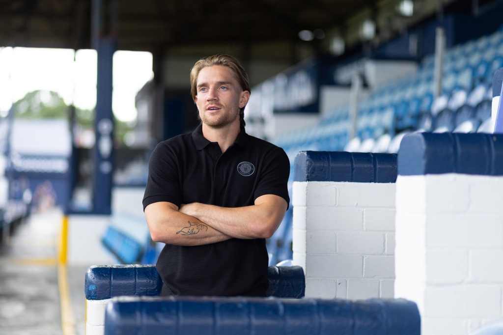 Ryan Glover signs for Stockport County