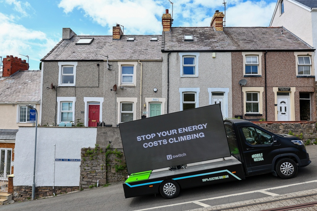 uSwitch price rise warning for energy bills