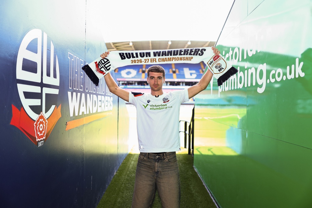 Lewis Brunt Bolton Wanderers signing photography