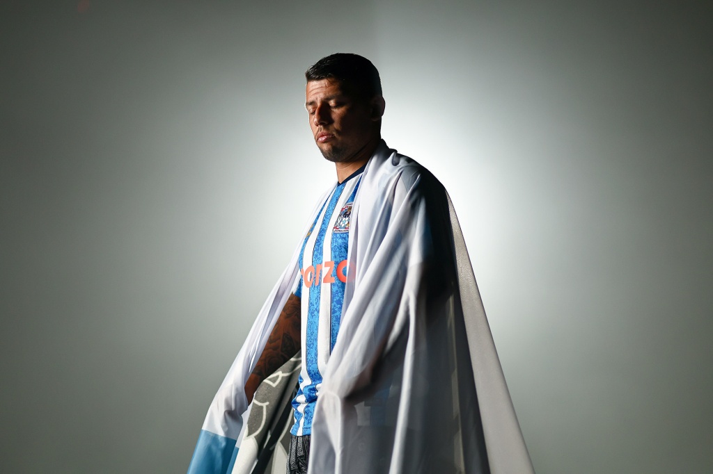 Gustavo Hamer Coventry City signing photography